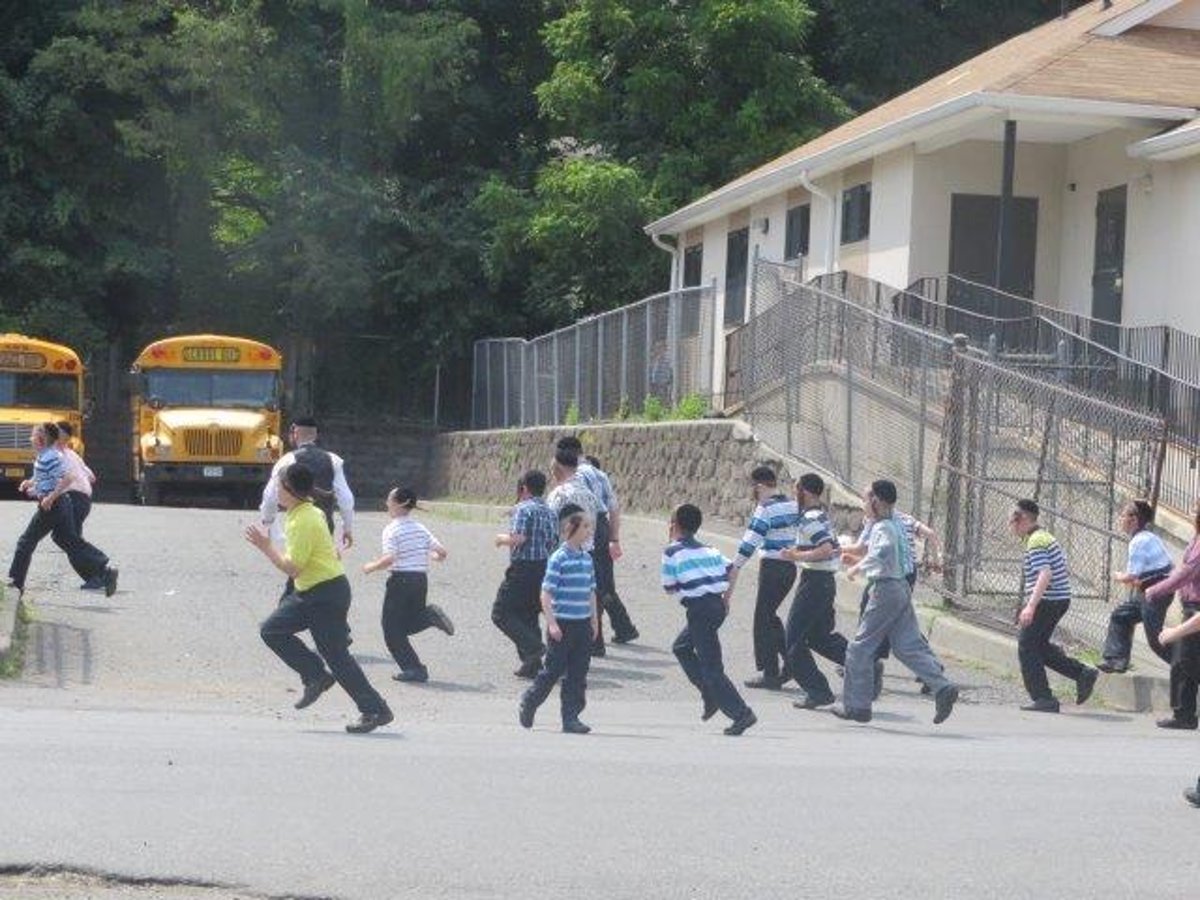 גלריה: הקעמפ של ילדי בעלזא במונסי