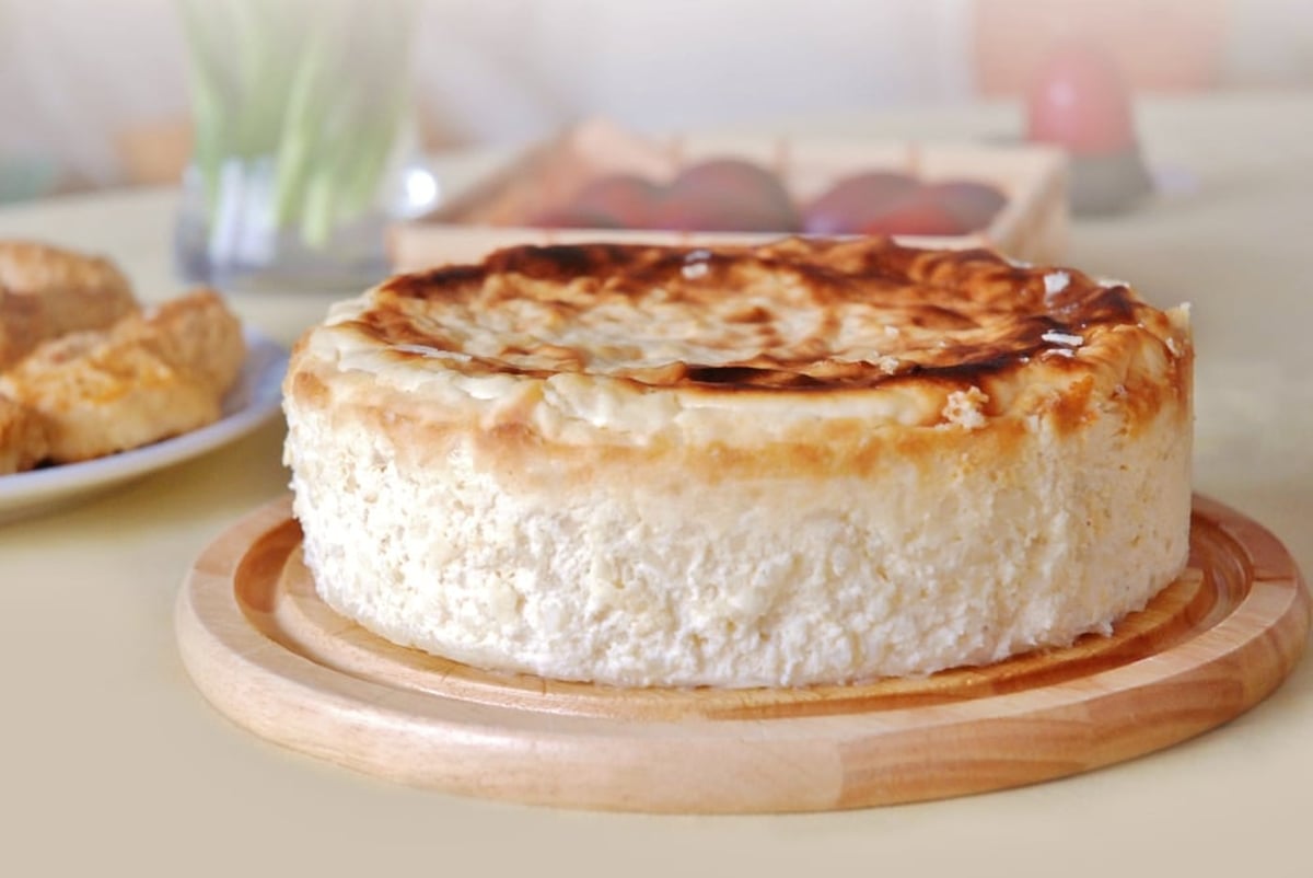 עוגת גבינה אפויה במרקם אוורירי משובח