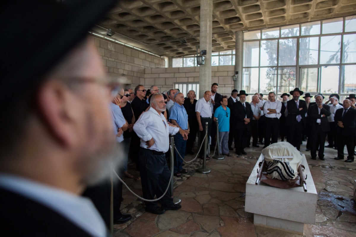 תיעוד: הלווית עו"ד דוד גלס ז"ל