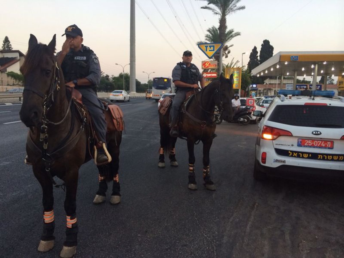 הפלג הירושלמי יצא להפגין: שוטר אחד נפגע; 15 עצורים