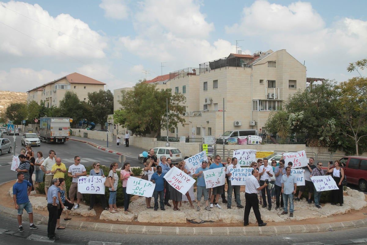 תיעוד: העימות סביב בית הספר בבית שמש