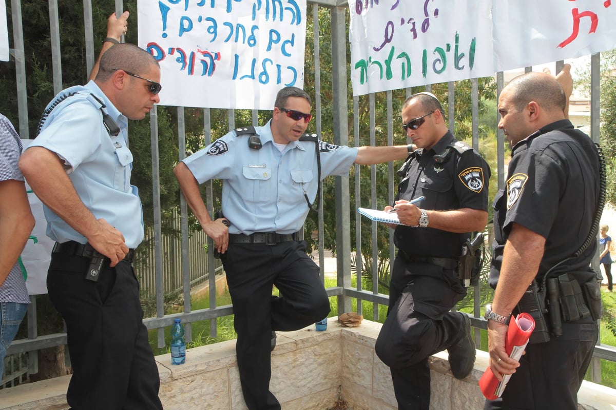 תיעוד: העימות סביב בית הספר בבית שמש