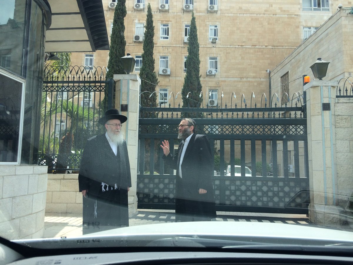 ליצמן וגפני ביציאה מלשכת נתניהו, הבוקר