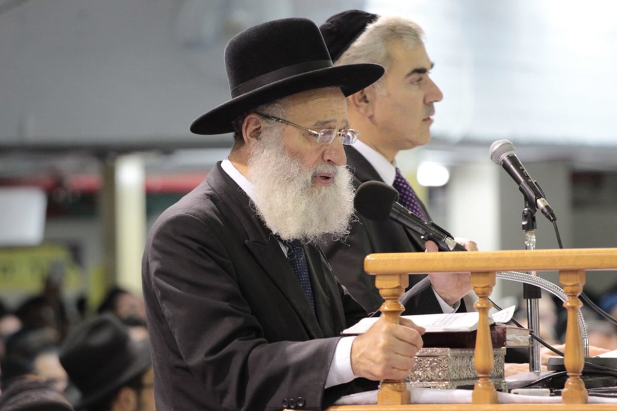 צפו בגלריה: אלפים בסליחות בישיבת 'אור החיים'