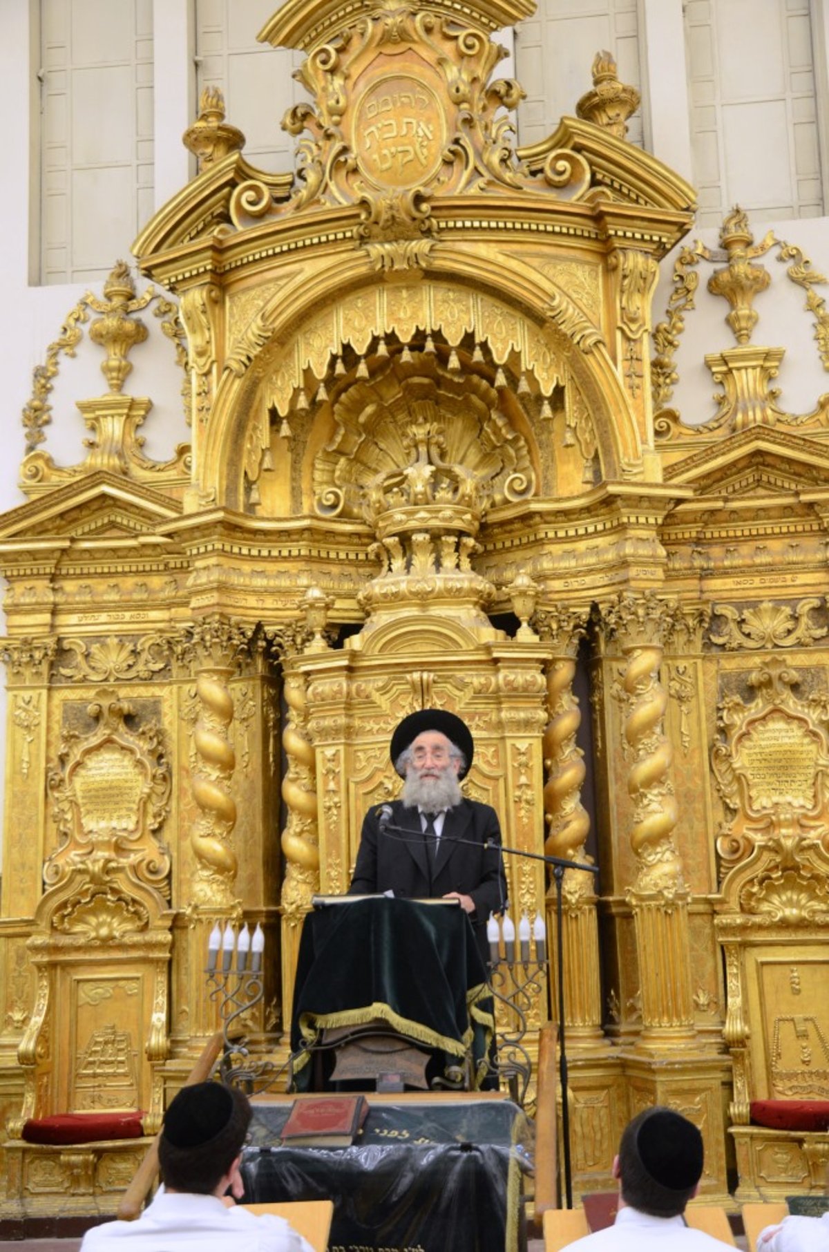 פוניבז': שיעור כללי לזכר מייסד הישיבה