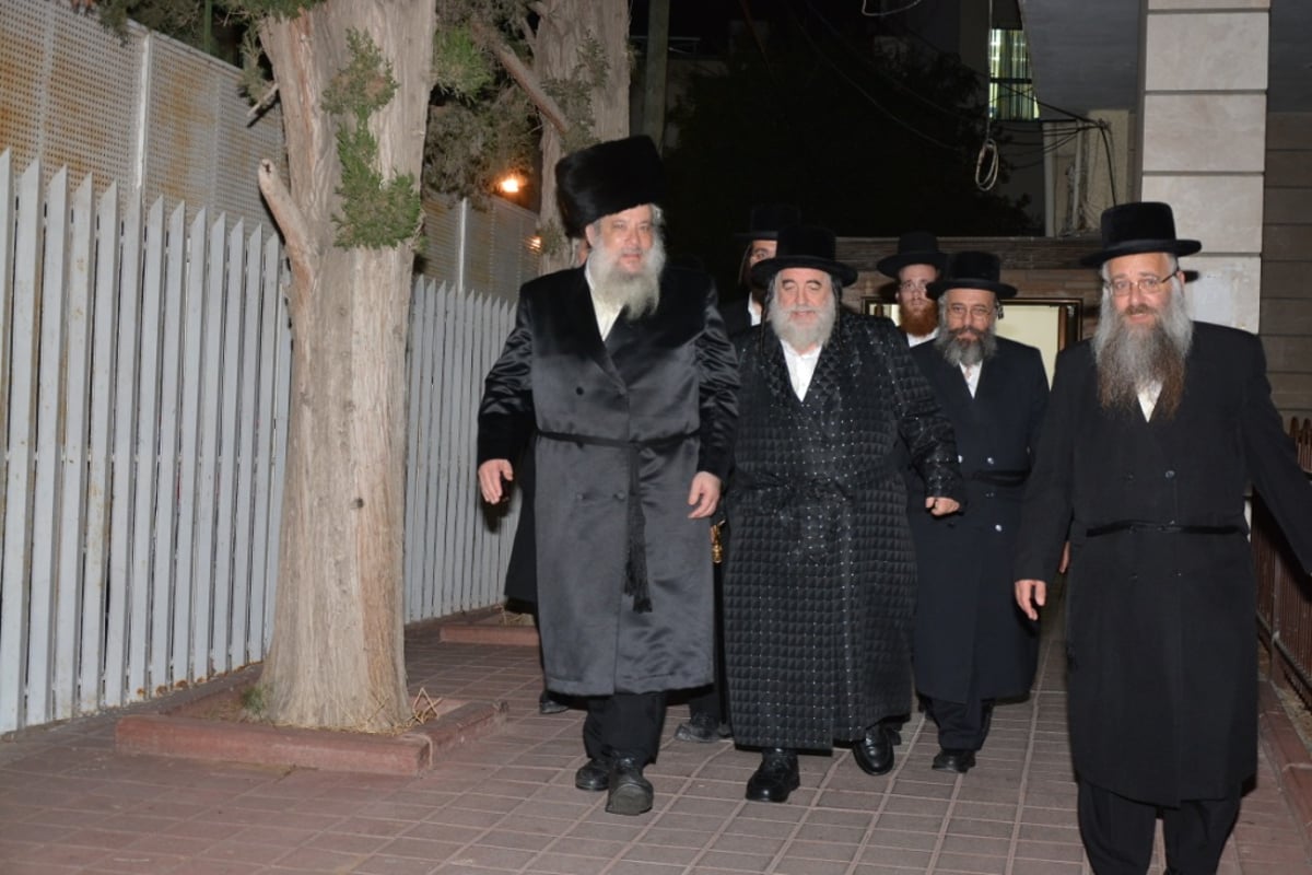 גלריה: אדמו"רים ורבנים בשבע ברכות לבן חנוך זייברט