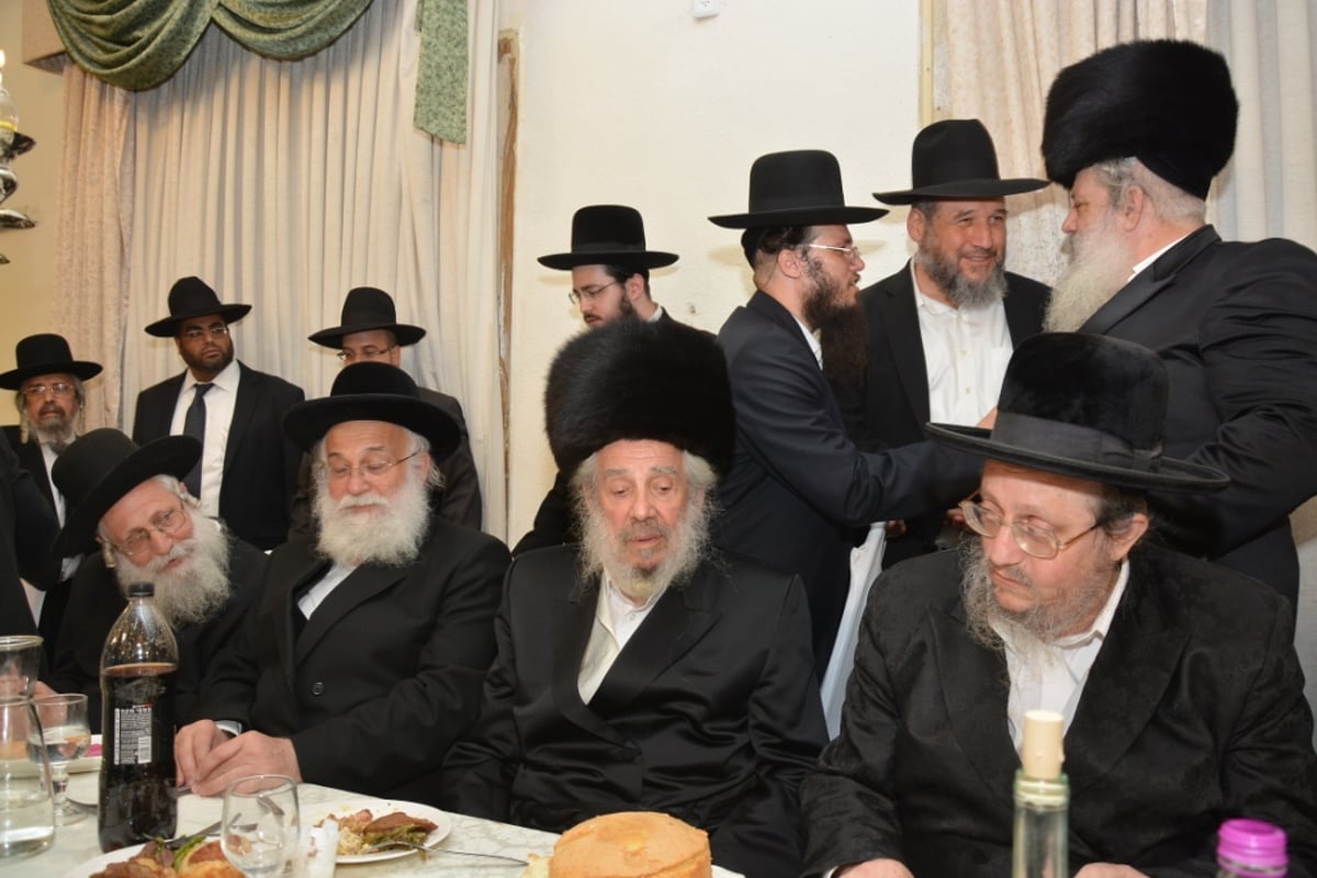 גלריה: אדמו"רים ורבנים בשבע ברכות לבן חנוך זייברט