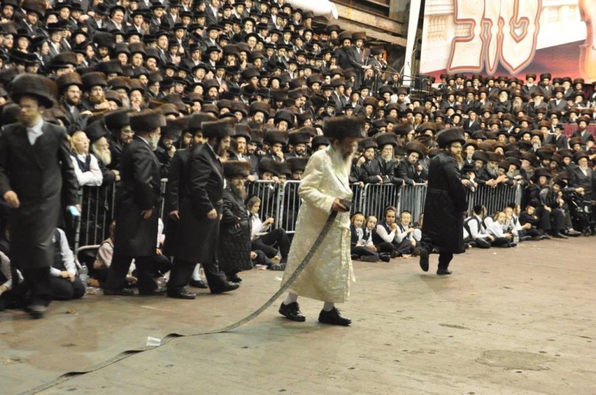 תיעוד ענק: חתונת נכד האדמו"ר מהרי"י מסאטמר