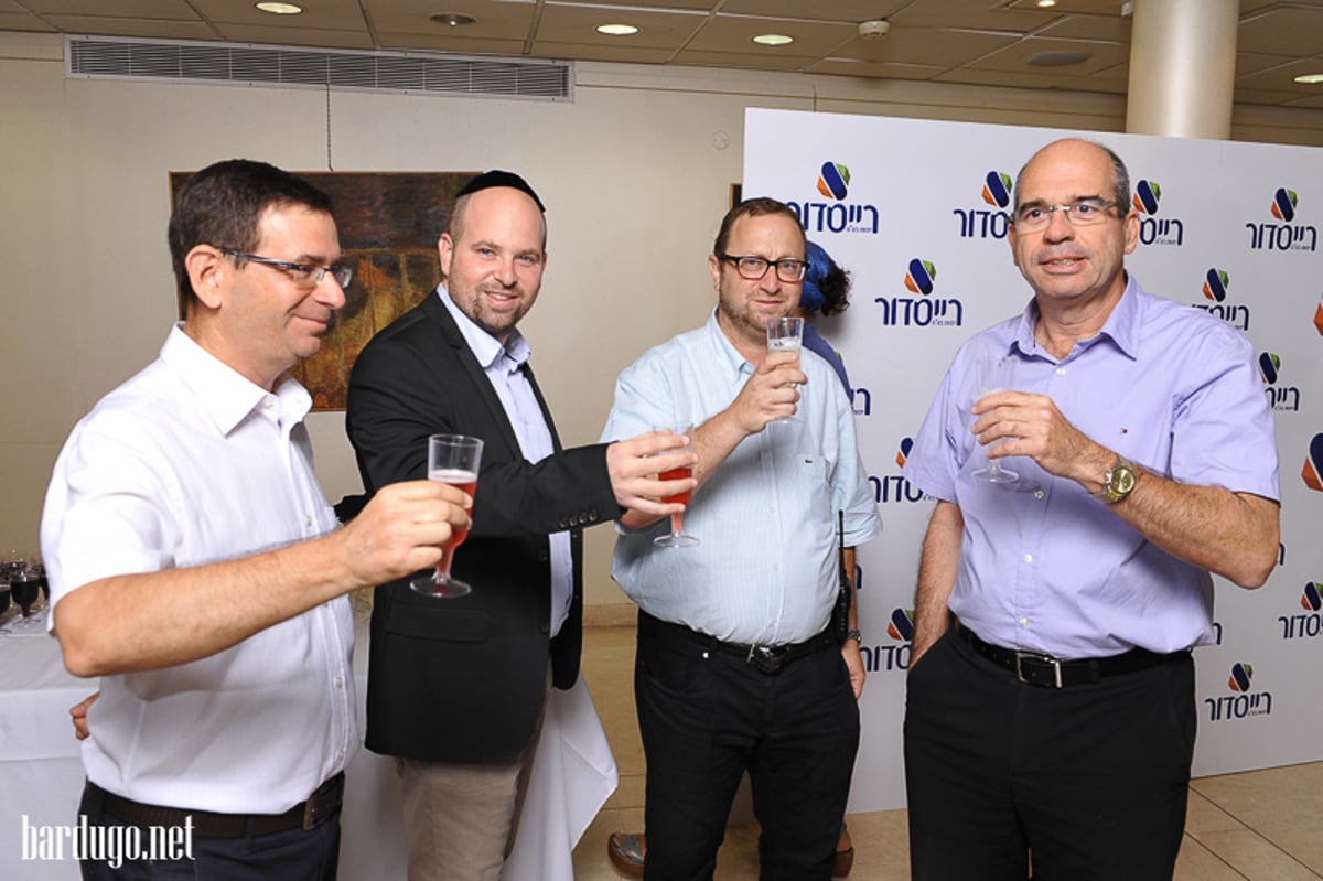 צפו: 'רייסדור' חגגה עשור עם הזמר אברהם פריד