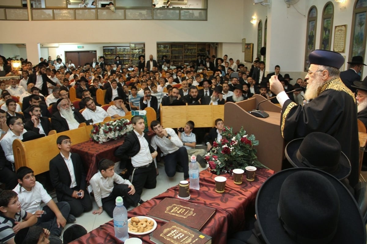 אלעד: מאות בעצרת לזכר מרן הרב עובדיה יוסף זצ"ל