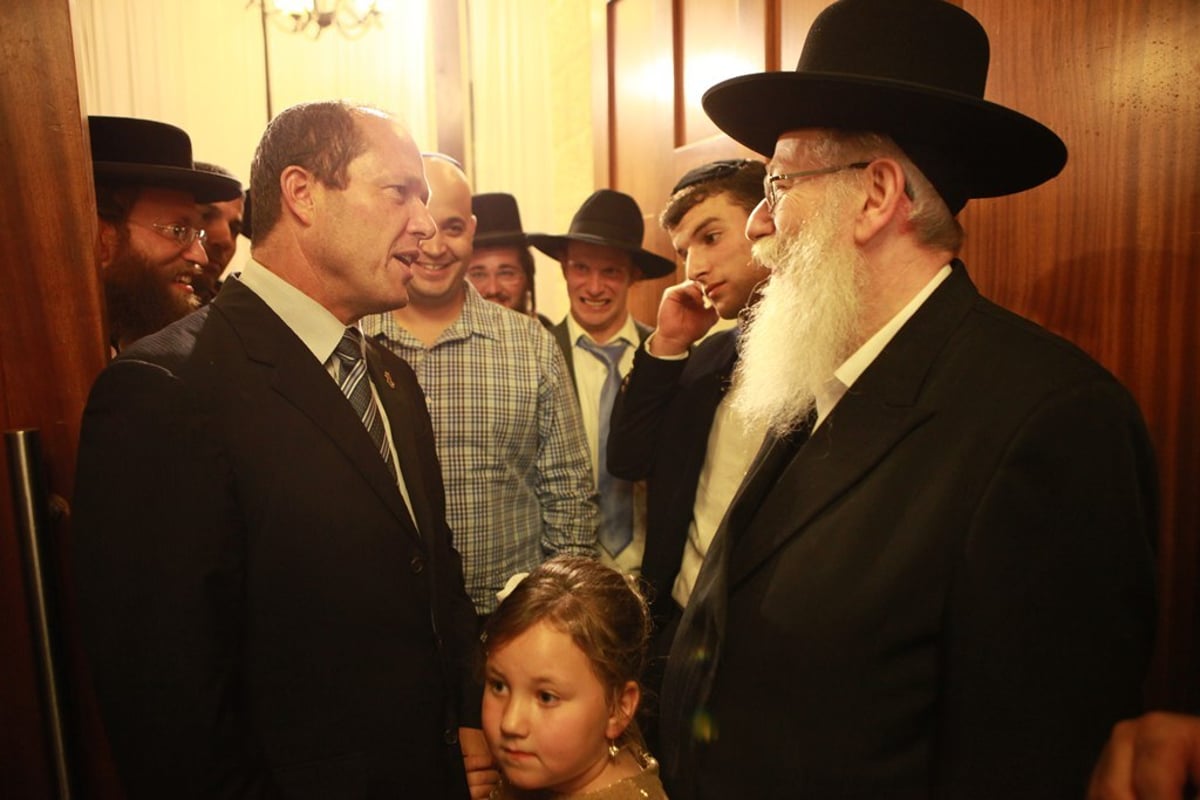 גלריה • כל המי ומי חגגו בשמחת אברמי קרויזר