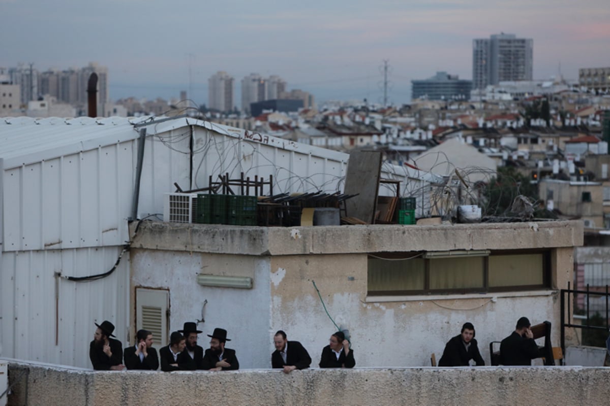 הגר"ש אוירבך בעצרת בב"ב: "אוי לנו, זה קטרוג" • צפו