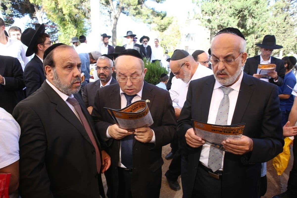 שנה לפטירתו: חכ"י ש"ס עלו לציון הרב עובדיה יוסף