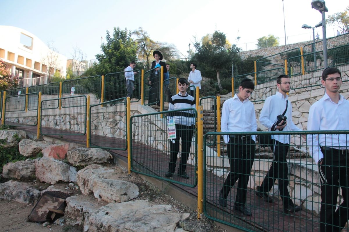 הטבח בבית הכנסת • תיעוד מהזירה