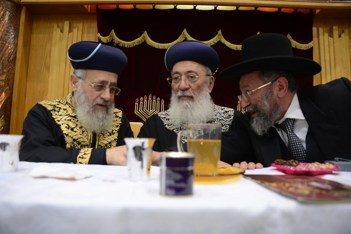 תיעוד ענק: הראשונים לציון הגר"י יוסף והגר"ש עמאר בשיעור משותף