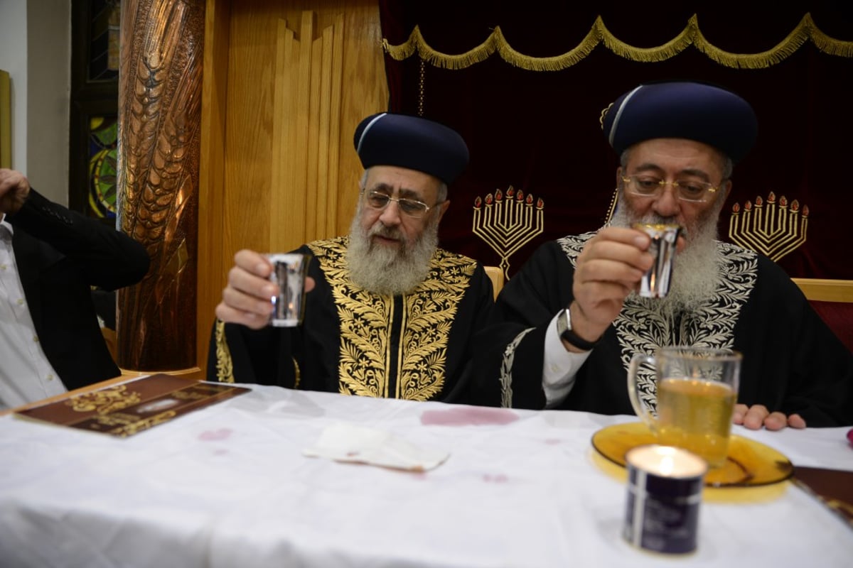 תיעוד ענק: הראשונים לציון הגר"י יוסף והגר"ש עמאר בשיעור משותף