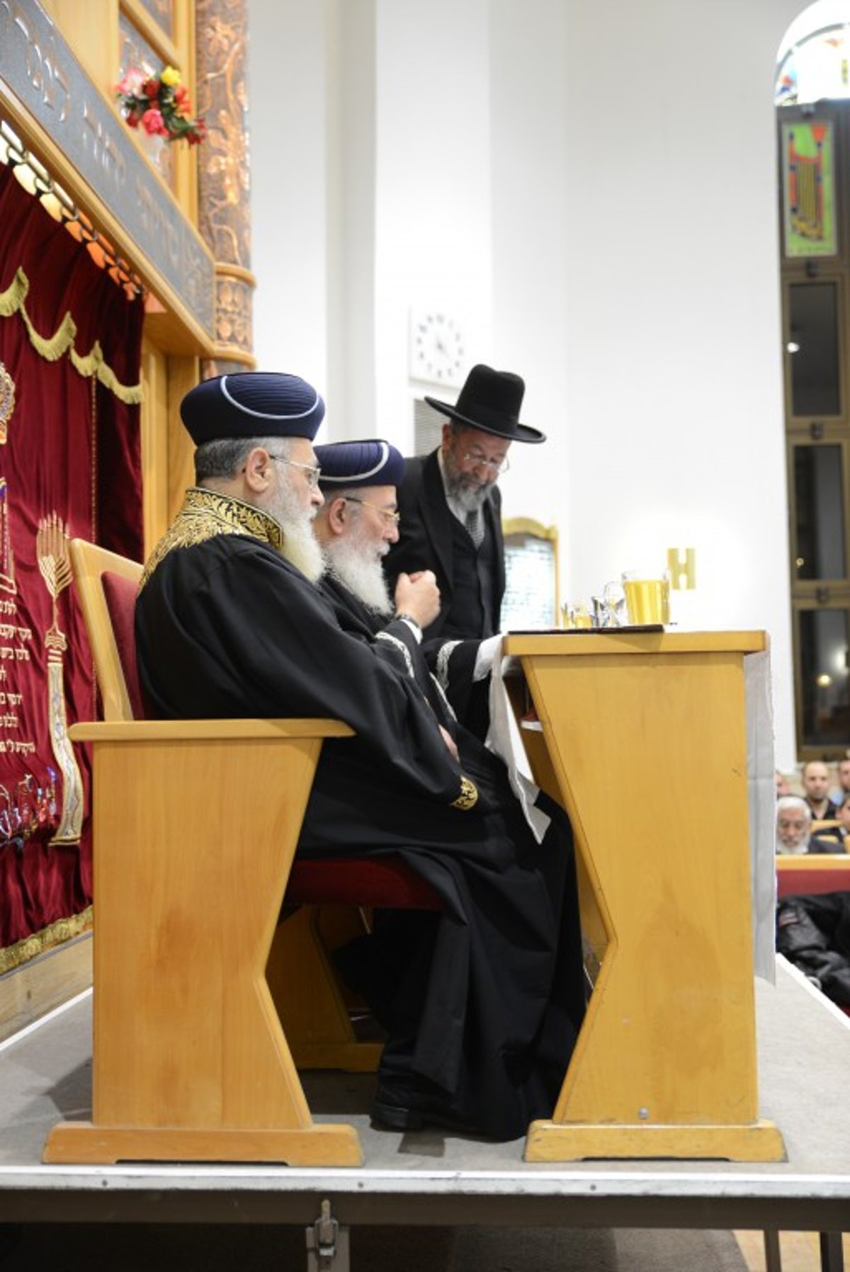 תיעוד ענק: הראשונים לציון הגר"י יוסף והגר"ש עמאר בשיעור משותף