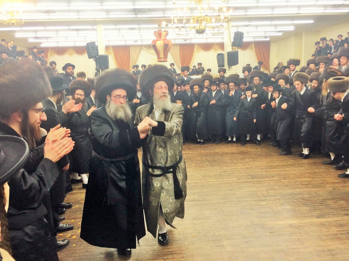 שמחה בטאהש: נכד האדמו"ר נישא • גלריה