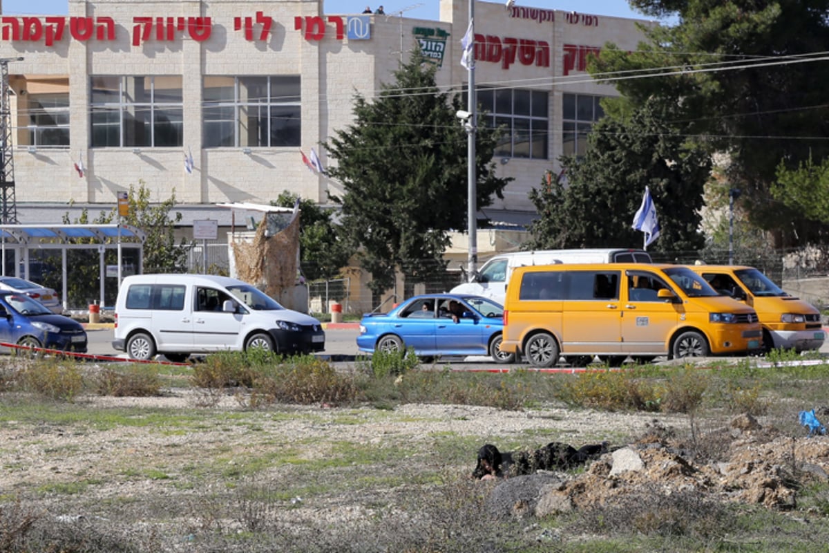 צומת גוש עציון: מחבלת ניסתה לדקור יהודי ונורתה