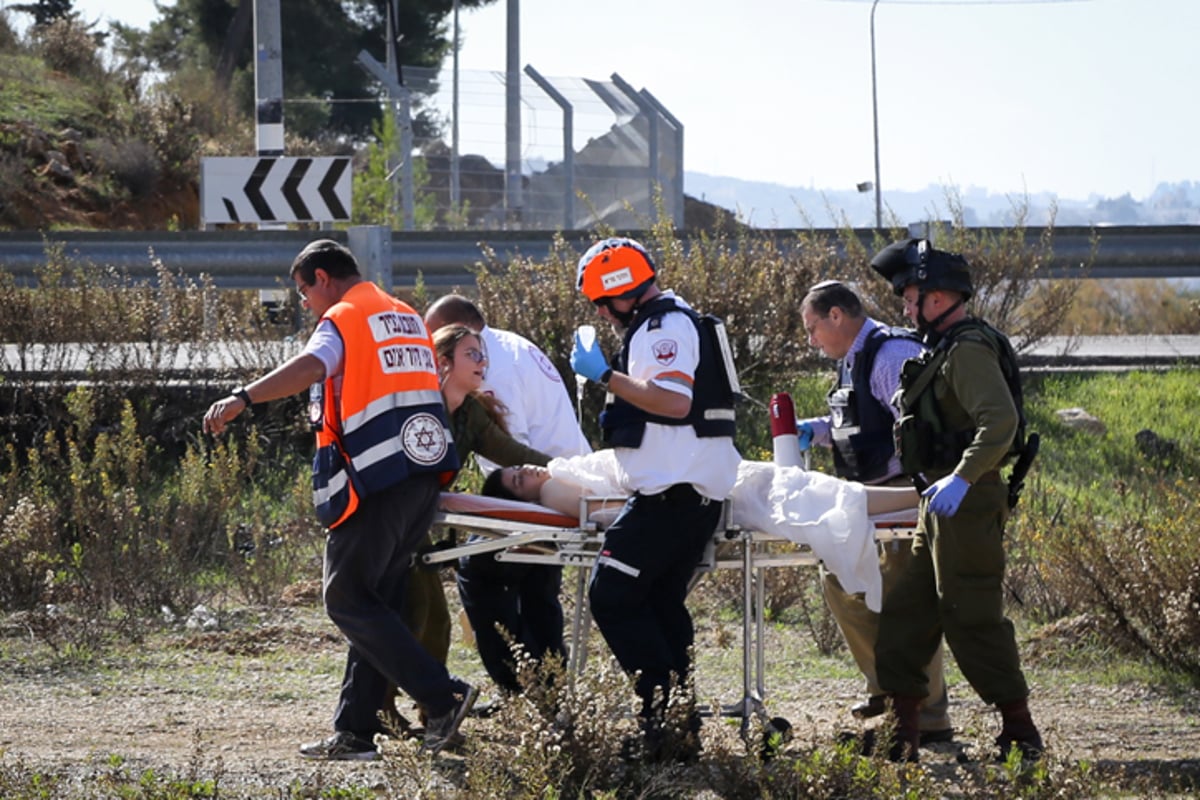 צומת גוש עציון: מחבלת ניסתה לדקור יהודי ונורתה