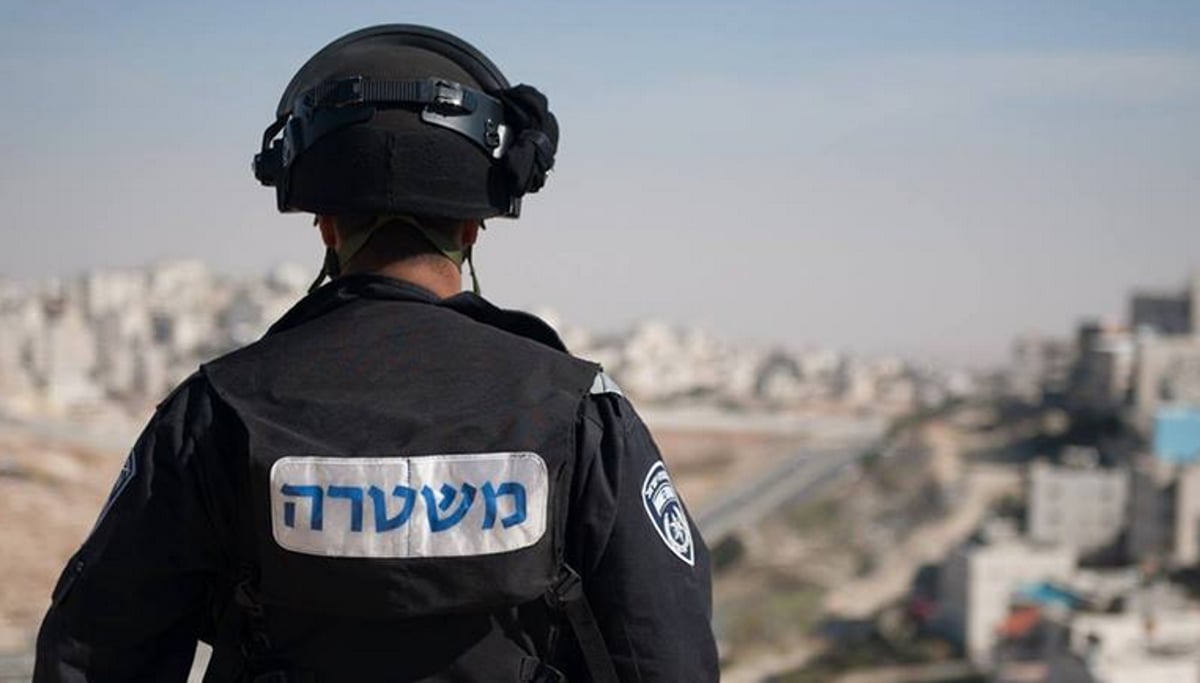 שוטר במזרח ירושלים