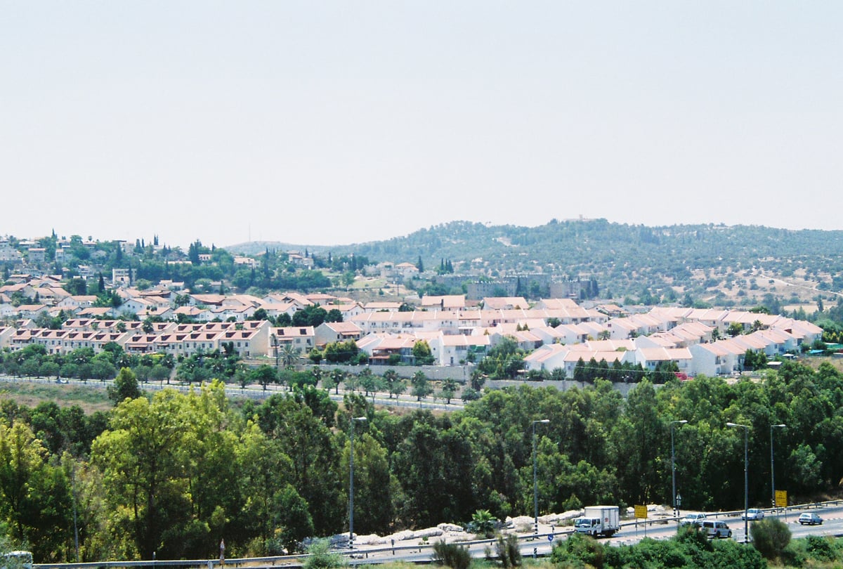 בי"ש אושרו אלפי יחידות דיור לחרדים