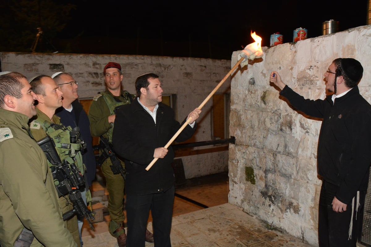 חנוכה בקבר יוסף: מתפללים נכנסו וגילו ונדליזם