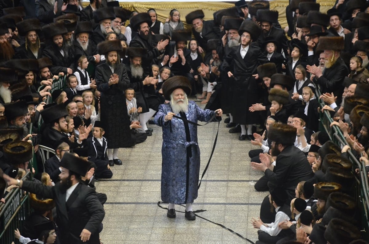 תיעוד ענק: שמחת בית באבוב - ויז'ניץ