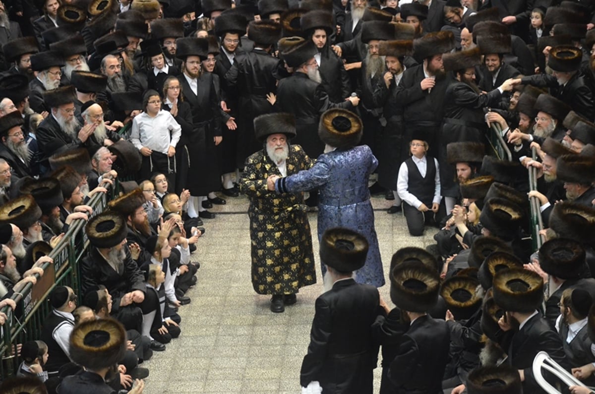 תיעוד ענק: שמחת בית באבוב - ויז'ניץ