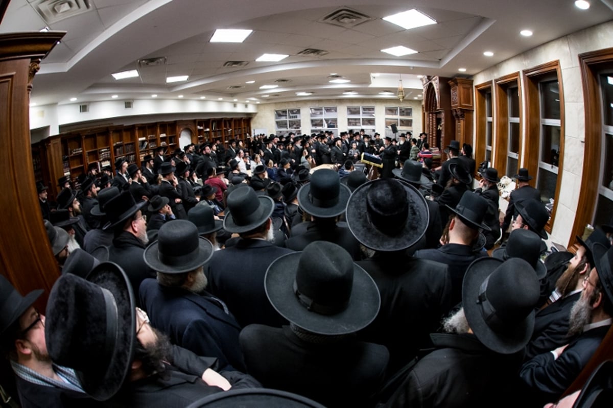 בורו פארק: הרבנית מרודניק הובאה למנוחות