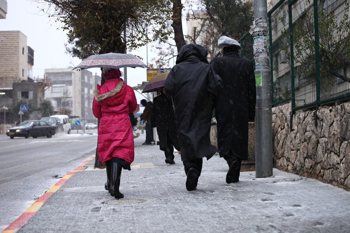 תמונות: הירושלמים מחכים לשלג