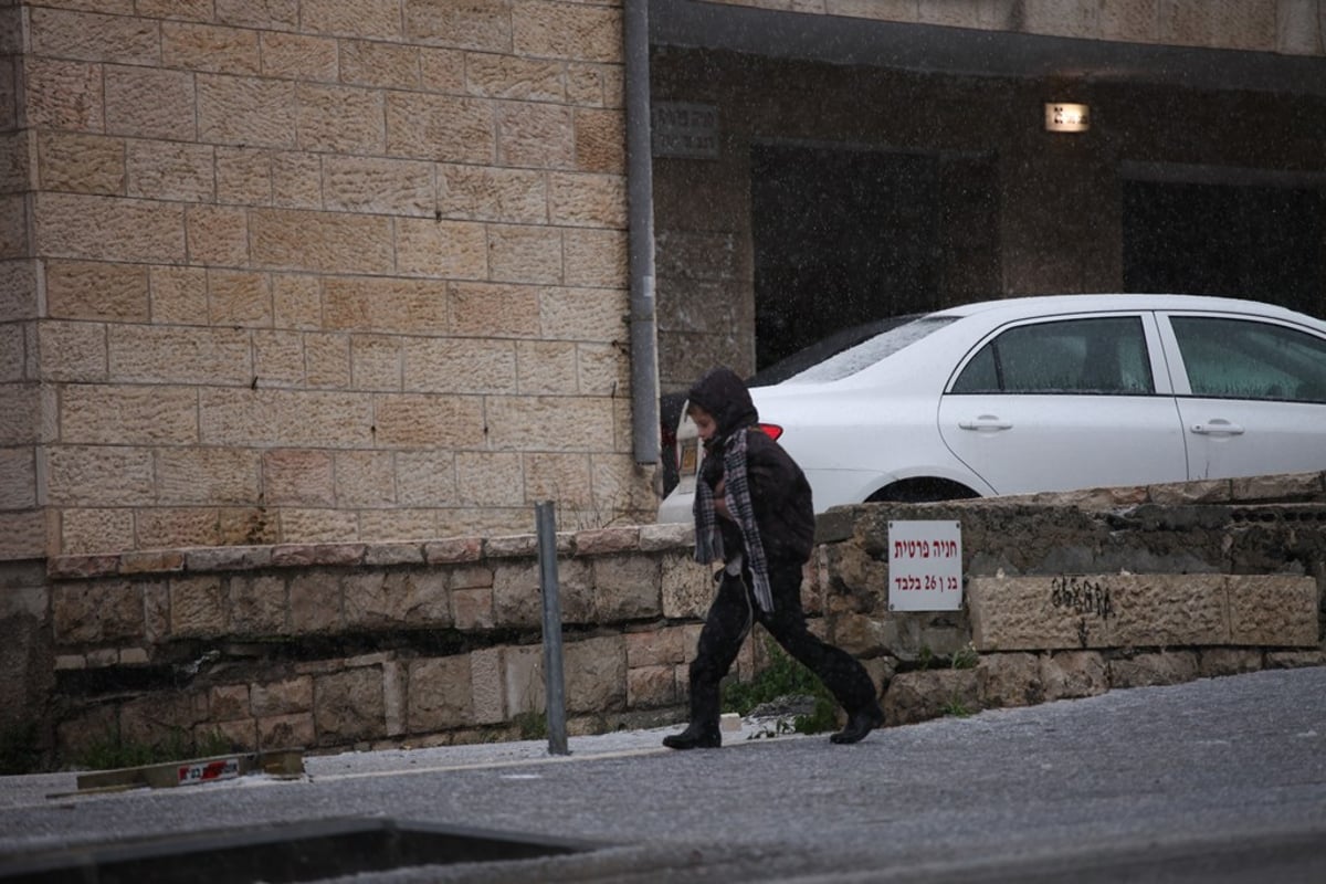 תמונות: הירושלמים מחכים לשלג