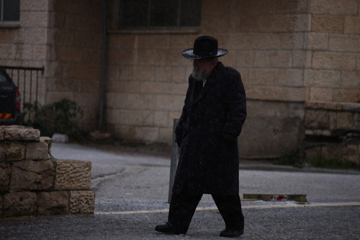 תמונות: הירושלמים מחכים לשלג