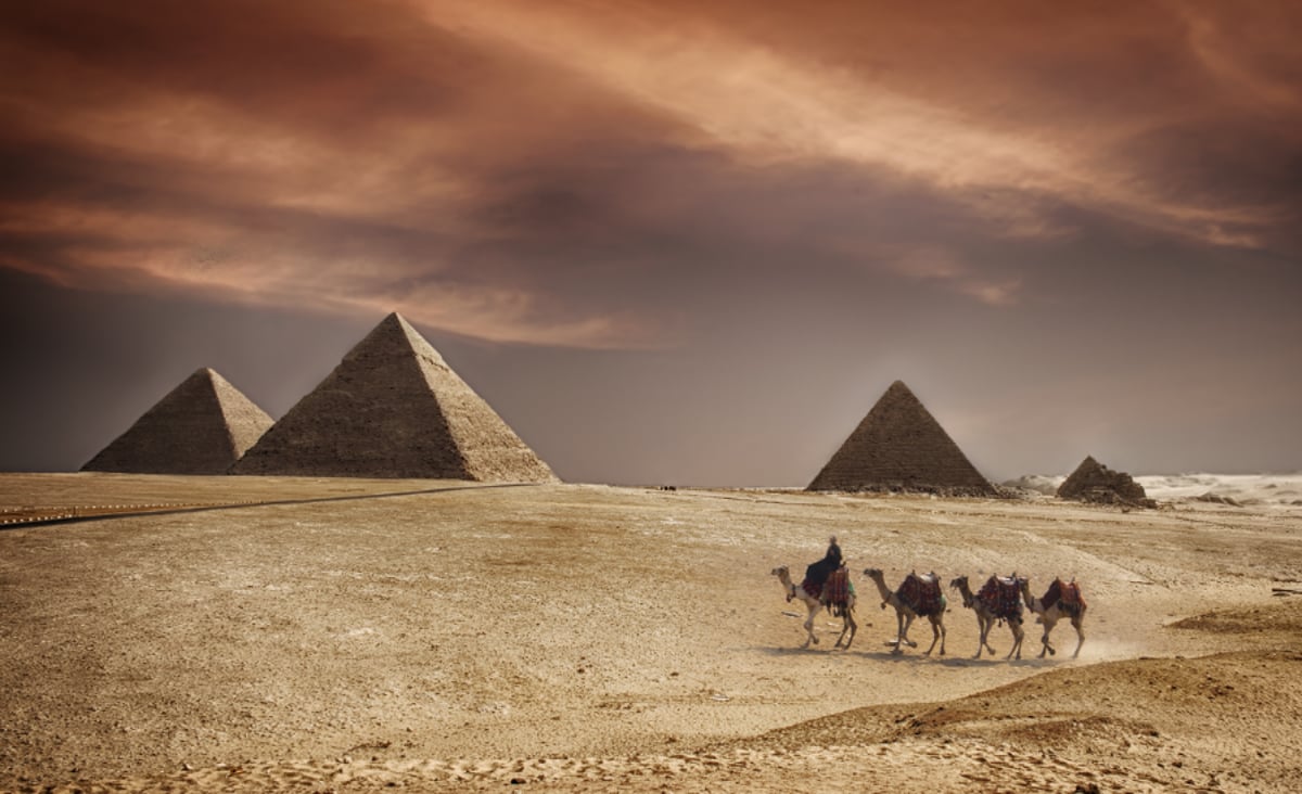 הפירמידות במצרים. אילוסטרציה