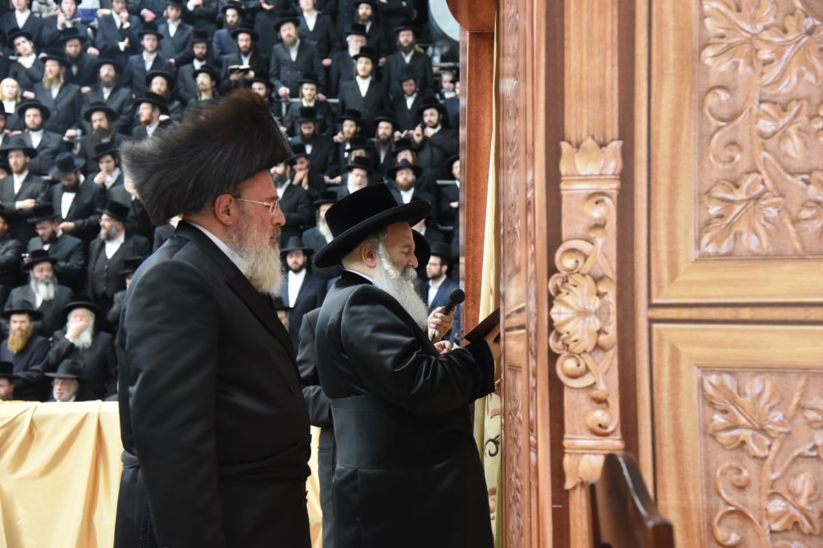 תיעוד: חנוכת בית והכנסת ס"ת לישיבת "עץ חיים - באבוב"