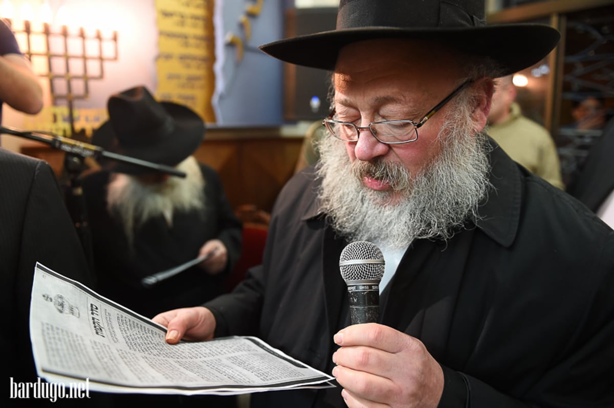 הכנסת ספר תורה לזכר מפקד הלח"י • תמונות