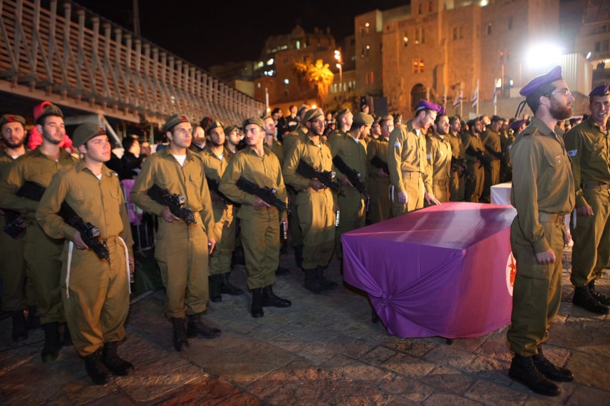 ציצית ומדים: החרדים החדשים של "גבעתי" הושבעו בכותל