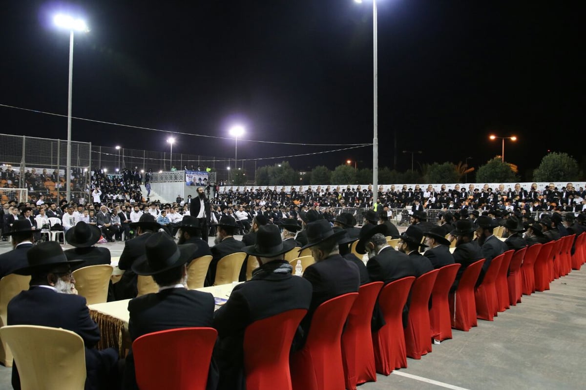 הרב אברג'ל: "מרן אמר  כפו אותי, לחצו עלי, איימו עלי"