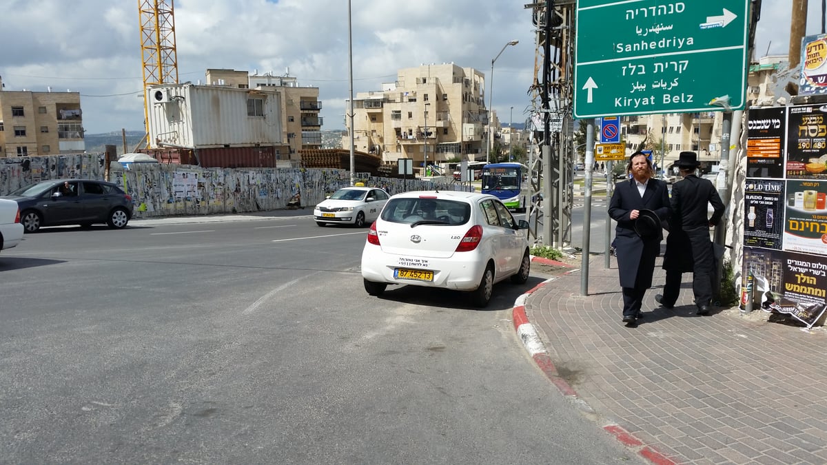 פקחי עיריית ירושלים חנו באדום-לבן ופיזרו דו"חות לרכבים שחנו שלא כחוק