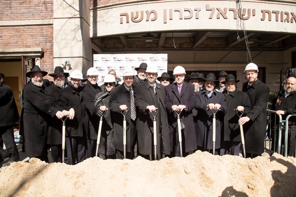 גלריה: הרבנים חנכו את מוזיאון השואה החרדי