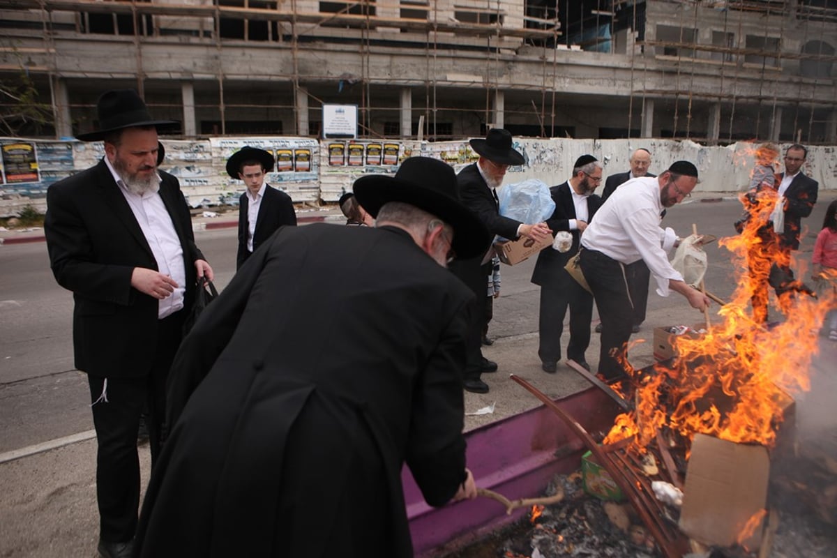 תיעוד: ירושלים שורפת את החמץ