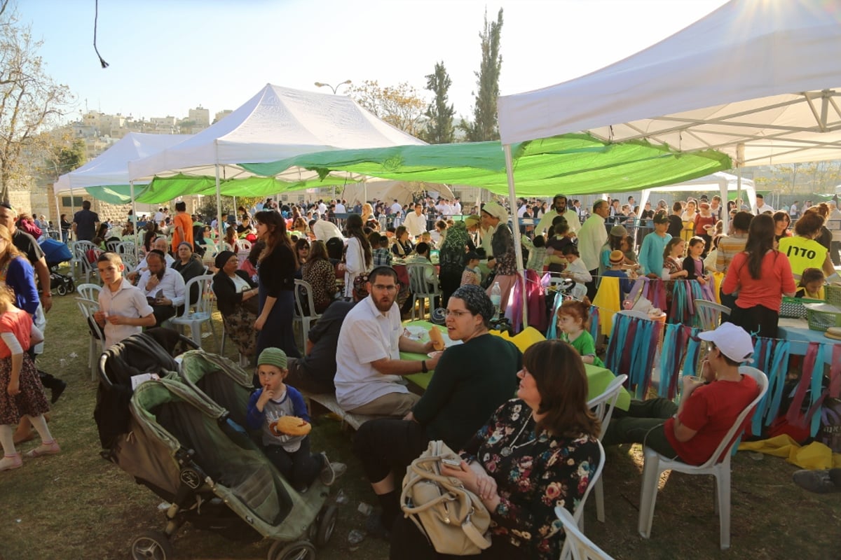 צפו בתיעוד: חגיגות פסח חברון