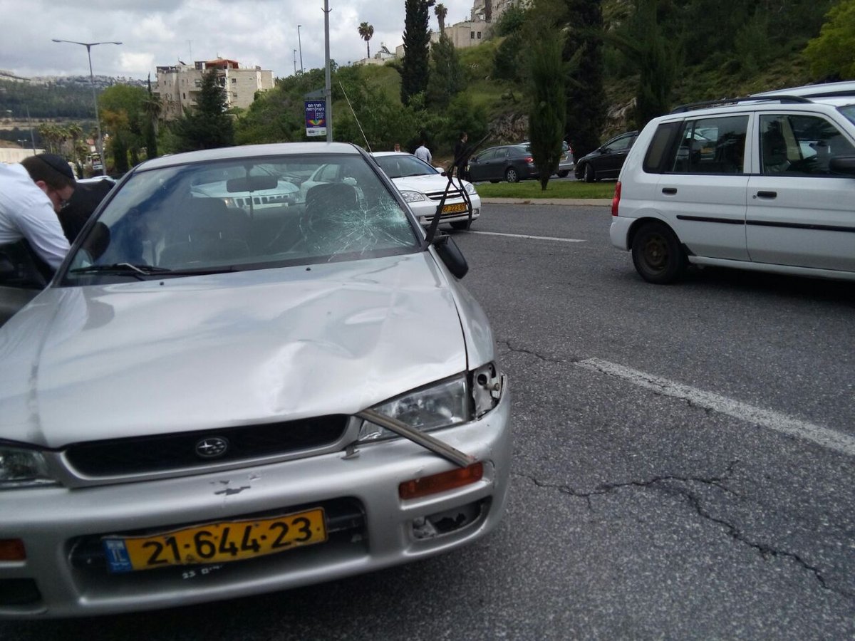 ירושלים: צעיר נפצע בינוני כשחצה שלא במעבר חציה