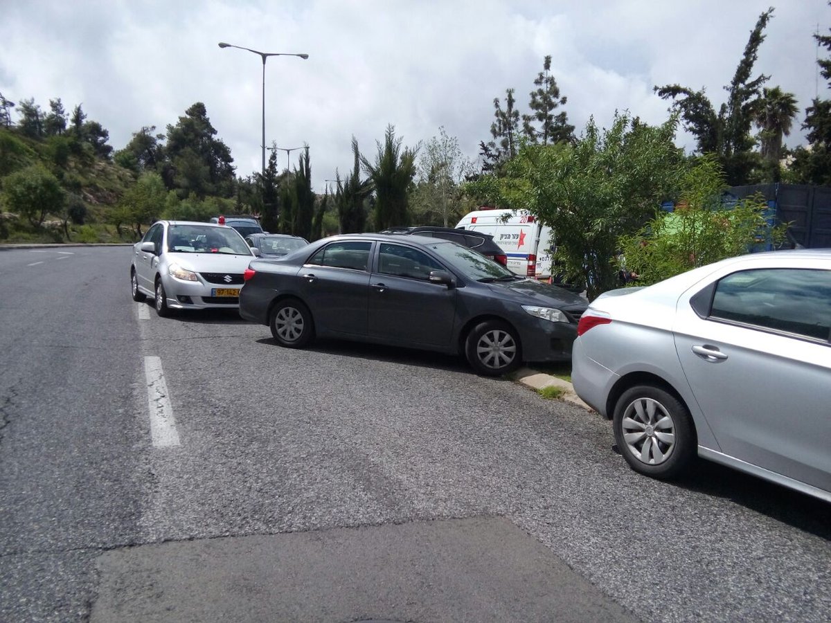 ירושלים: צעיר נפצע בינוני כשחצה שלא במעבר חציה