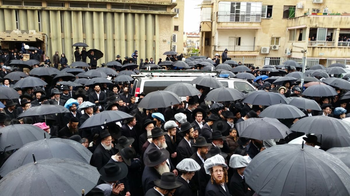 רבבות בהלוויית הגאון רבי חיים גריינמן זצ"ל • תיעוד