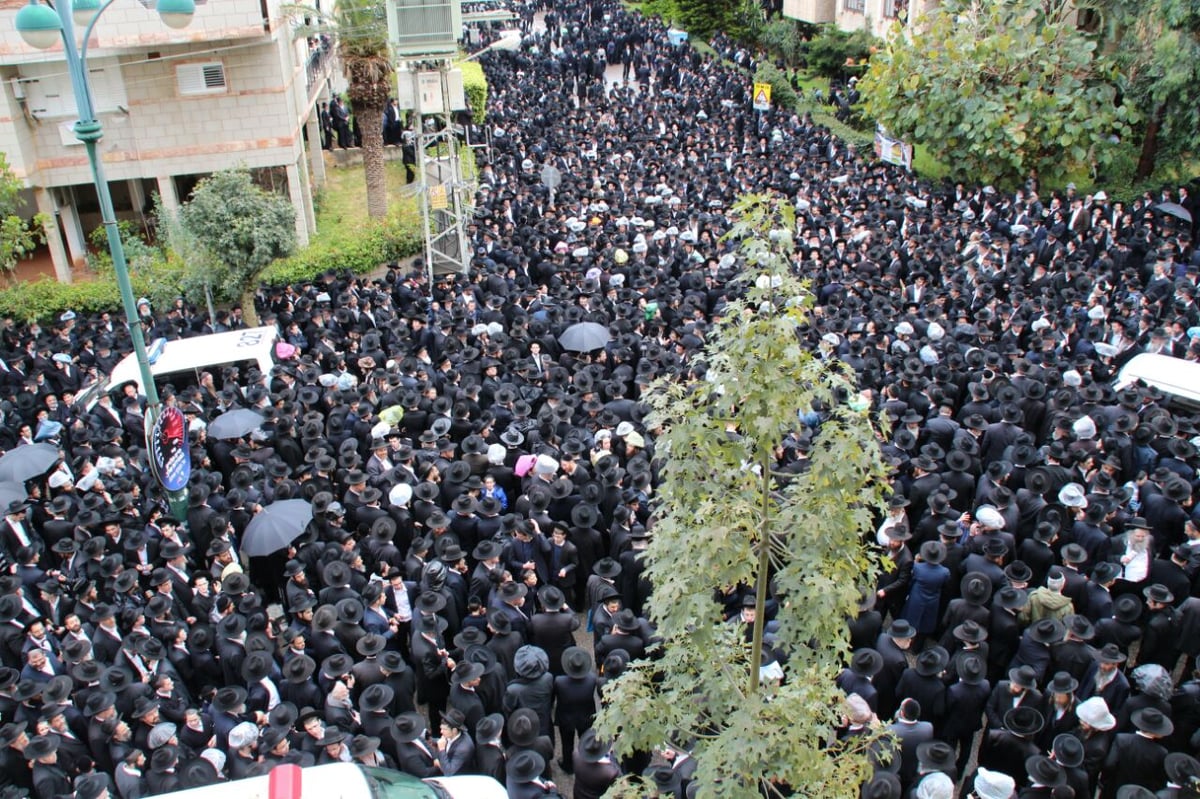 רבבות בהלוויית הגאון רבי חיים גריינמן זצ"ל • תיעוד