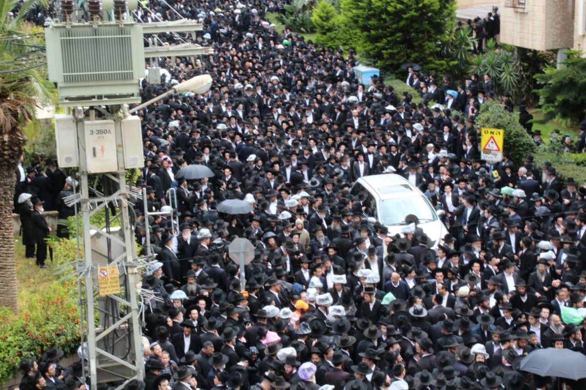 רבבות בהלוויית הגאון רבי חיים גריינמן זצ"ל • תיעוד