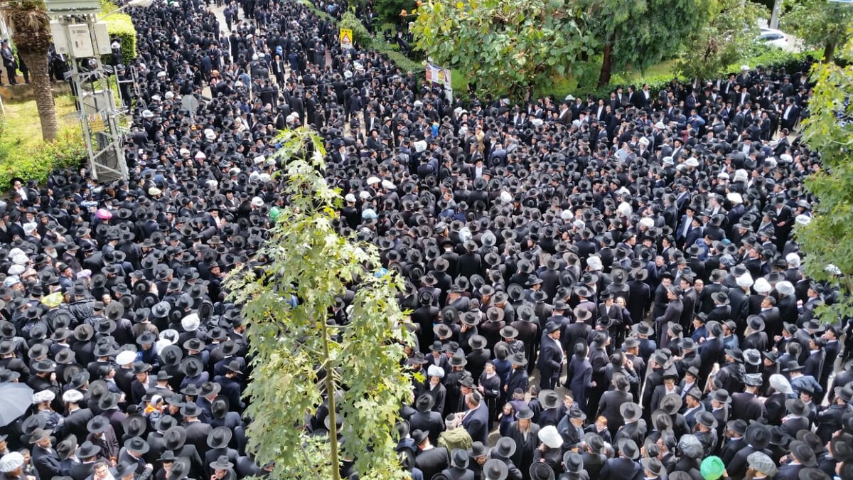 רבבות בהלוויית הגאון רבי חיים גריינמן זצ"ל • תיעוד