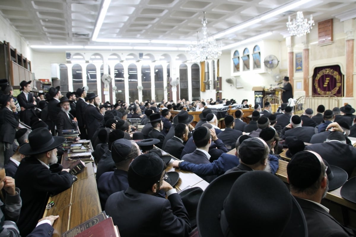 תיעוד: עצרת מספד לגדולי ישראל שהלכו לעולמם