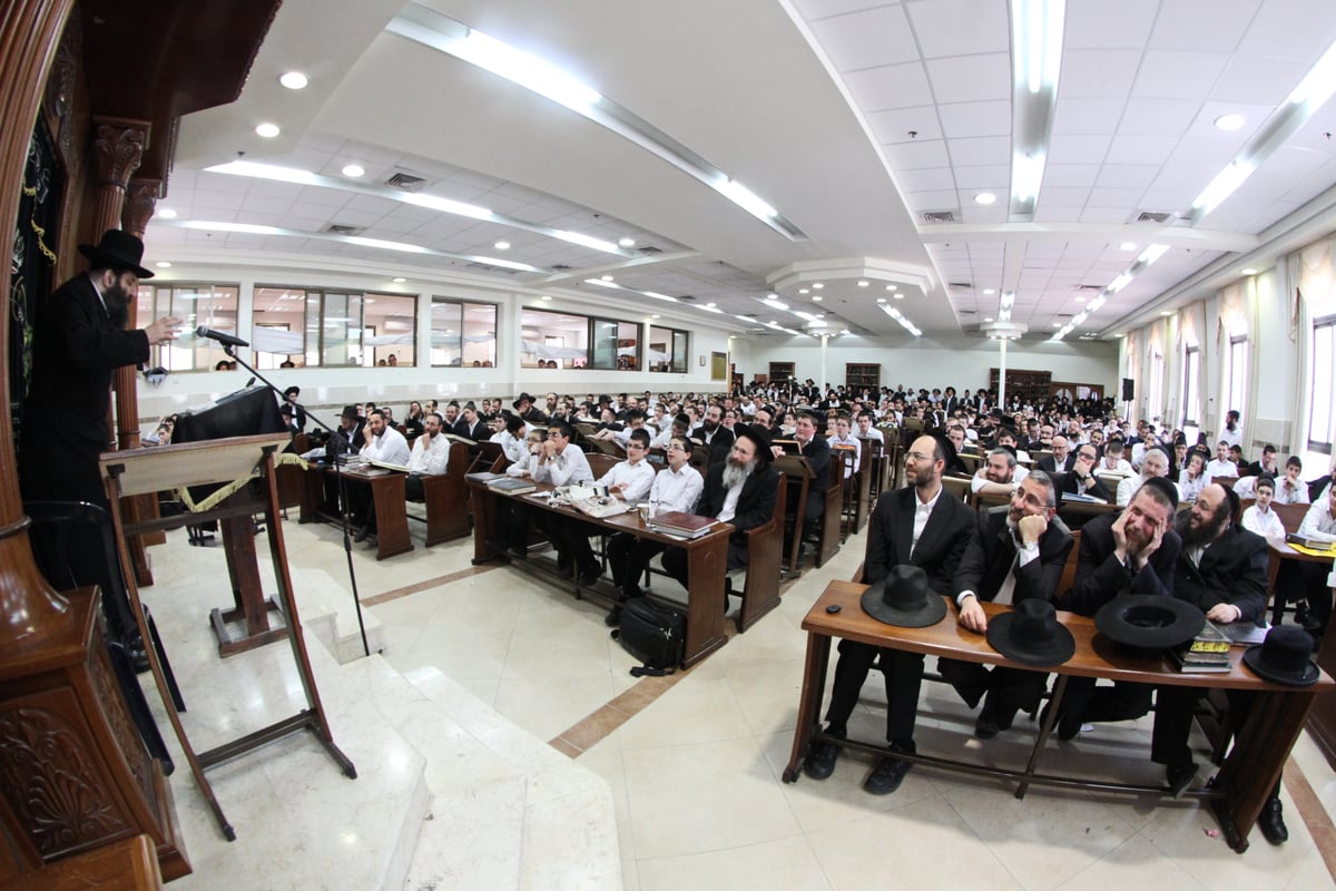 בית שמש: רבי צבי מאיר זילברברג הספיד את גדולי ישראל • תיעוד